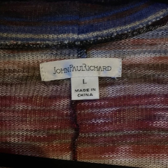 Multicolor Top - Picture 3 of 4